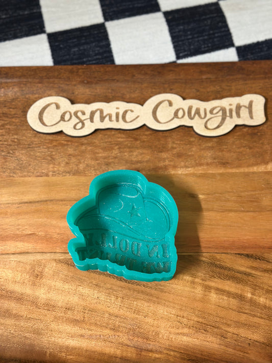 In Dolly We Trust - Mold